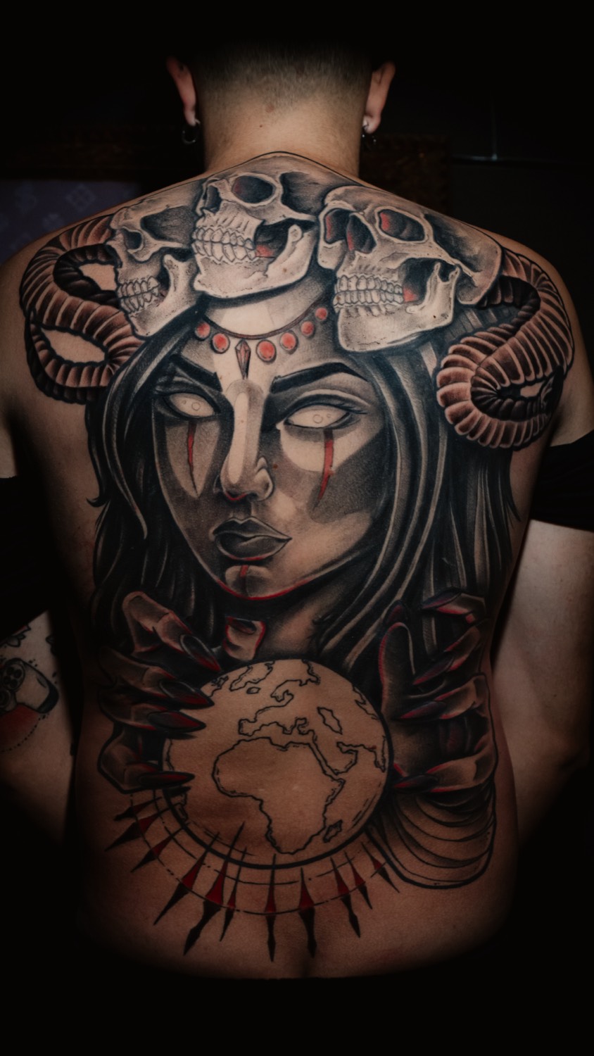 Tatuaje realizado en Éxodo 47